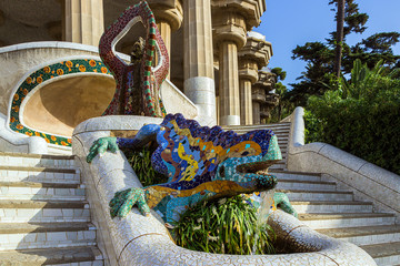 ceramic dragon fountain at Parc Guell