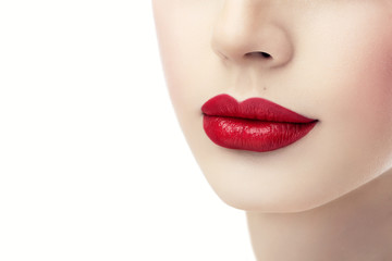 geisha red lips
