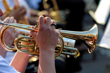 Obraz na płótnie Canvas trumpet and music