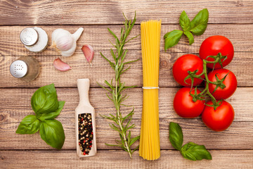 Traditional spaghetti ingredients