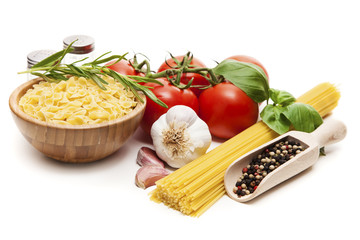 Traditional spaghetti ingredients