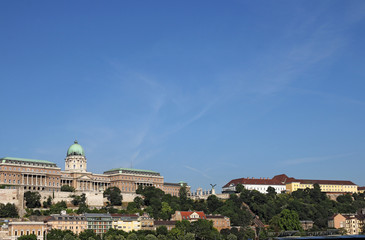 Fototapeta na wymiar Buda castle on hill Budapest cityscape