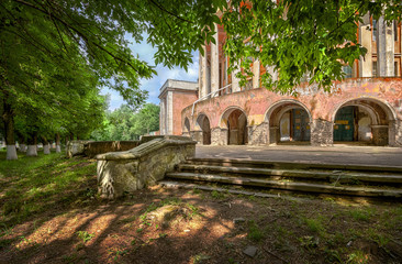 Анфилада арок