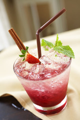 close up cold strawberry juice in restaurant