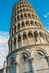 Fototapeta na wymiar Torre pendente, Duomo e Battistero di Pisa, cattedrale