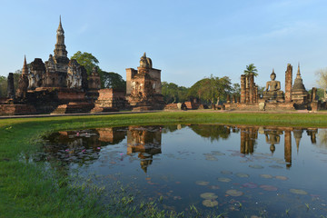 Fototapeta na wymiar Parque histórico de Sukhothai, Tailandia