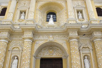 Obraz premium Fachada de iglesia de la merced en Antigua Guatemala