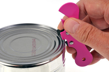 L'ouverture d'une bo&icirc;te de conserve