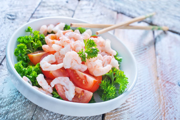 salad with shrimps