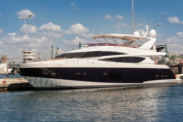Fototapeta na wymiar Luxury yacht anchored in the port