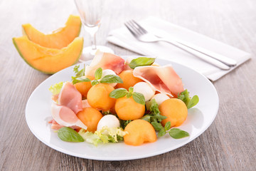 melon and prosciutto salad