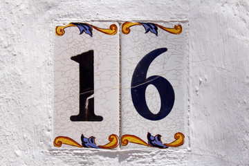 spanish street number 16