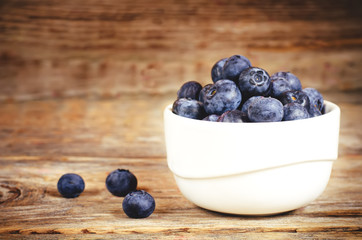 blueberries in the white bowl