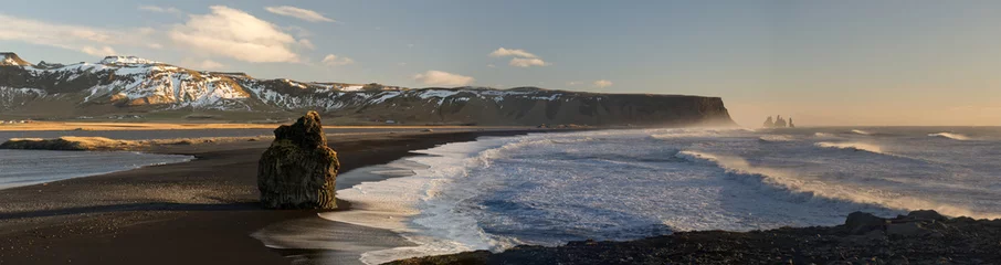 Fotobehang Scandinavië Zwart strand van Dyrholaey, Vik, IJsland