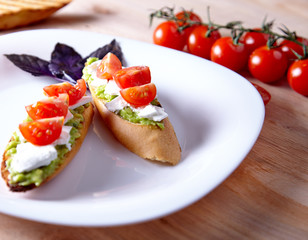 Bruschetta with cherry tomatoes