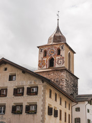 Fototapeta premium Bergün, Dorf, Bergdorf, Schweizer Alpen, Sommer, Graubünden
