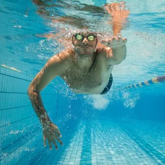 Muurstickers Freestyle swimming underwater © TeamDF