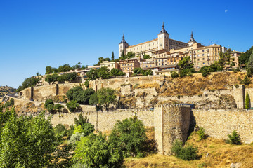 Fototapeta na wymiar View of the Alcazar in Toledo, Spain