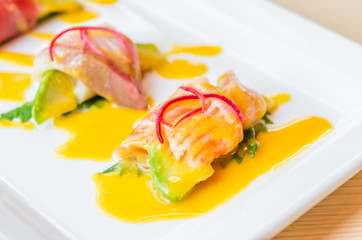 Sashimi avocado japanese food