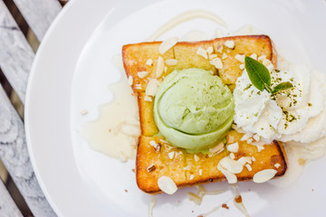 Honey toast