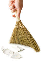 Sweeping broken plate