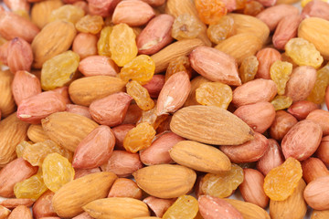 Bunch of raisins and peanuts.