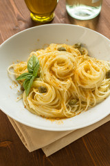 Spaghetti con bottarga, uova di muggine, Cucina Sarda