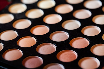 Compact powder cosmetics set