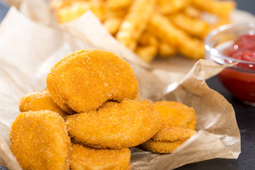 Some fresh made Chicken Nuggets (with chips)