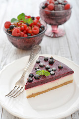 Black currant cheesecake