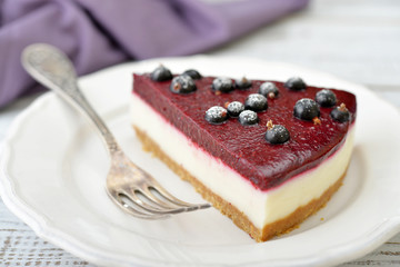 Black currant cheesecake