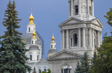 Fototapeta na wymiar Cathedral of the Assumption in Kharkov.