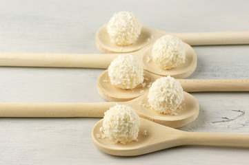 Coconut candies