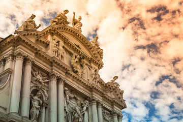 Obraz premium Facade of famous church in Venice