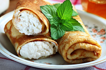 Crepes with cottage cheese