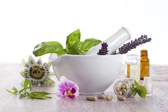 complements alimentaires &agrave; base de Fleurs et plante m&eacute;dicinales