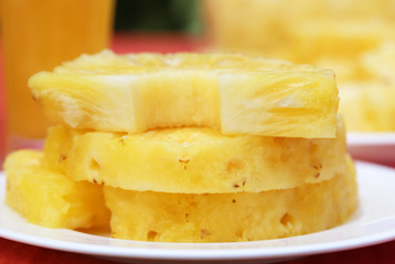 pineapple pieces