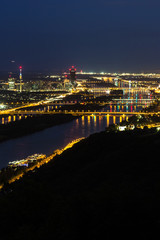 Fototapeta na wymiar Wien, Panorama in der Nacht
