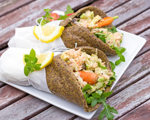healthy salmon wraps