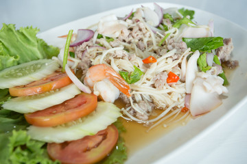 Needle Mushroom and Seafood Dressed