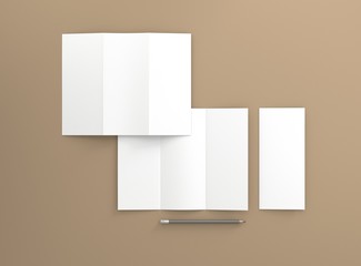 Broschüre Cover gefaltet offen mit Bleistift