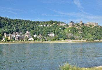 die Loreleystadt Sankt Goar mir Burg Rheinfels