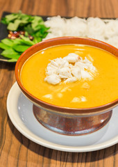 noodles fish curry crab