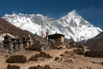 Mani walls along the trail to Pangboche