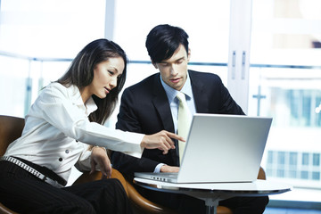 Obraz premium Businessman And Businesswoman Meeting