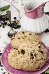 oatmeal cookies with raisins