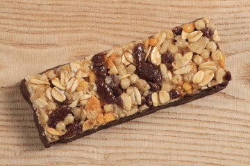 Müsliriegel mit Schokolade