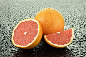 Mokry grejpfrut
