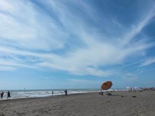 Spiaggia e cielo