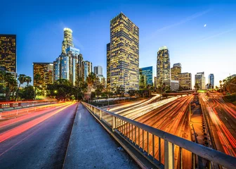 Fototapeten Downtown Los Angeles, Kalifornien, USA über Autobahnen © SeanPavonePhoto